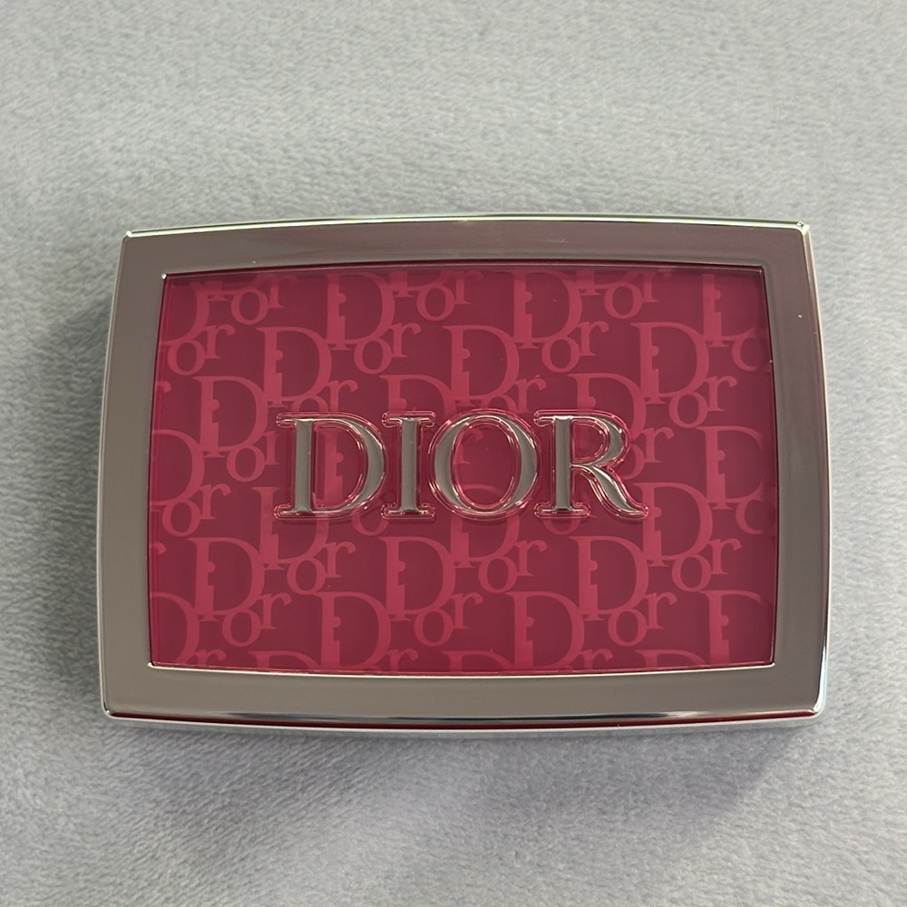 🎨 DIOR | ROSY GLOW POWDER BLUSH - Picture 3 of 9